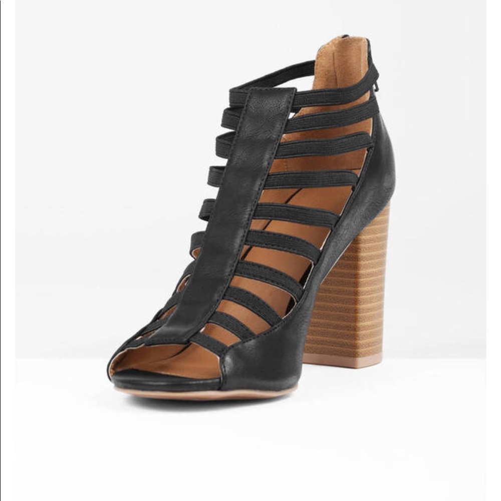 NWOB TOBI Clarity Black Strappy Ankle Heels 8.5